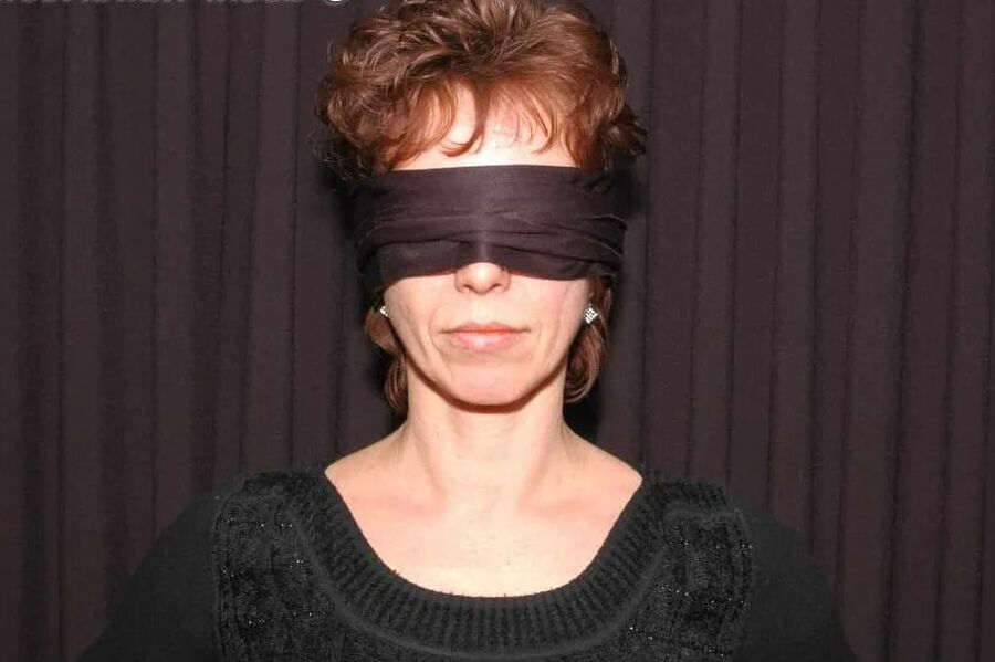 Photo shoot with the submissive MILF Angie blindfolded