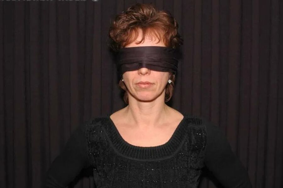 Photo shoot with the submissive MILF Angie blindfolded