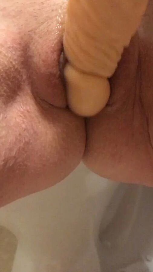 Smilis Playing a little with dildo