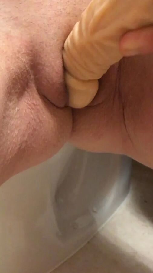 Smilis Playing a little with dildo
