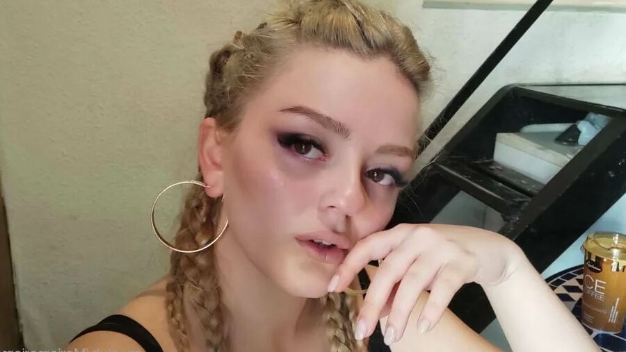 BlondepantherA Free Photos