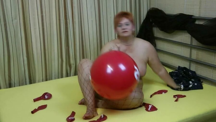 Naked balloon games