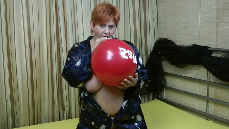 Naked balloon games