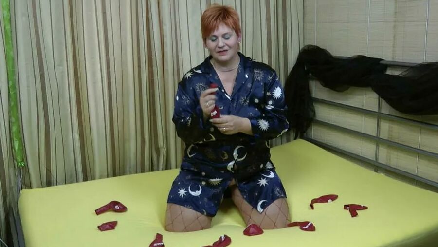 Naked balloon games
