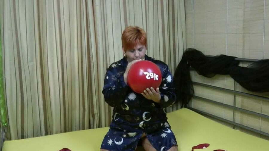 Naked balloon games