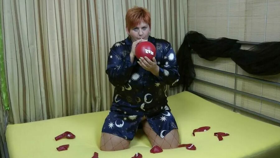 Naked balloon games