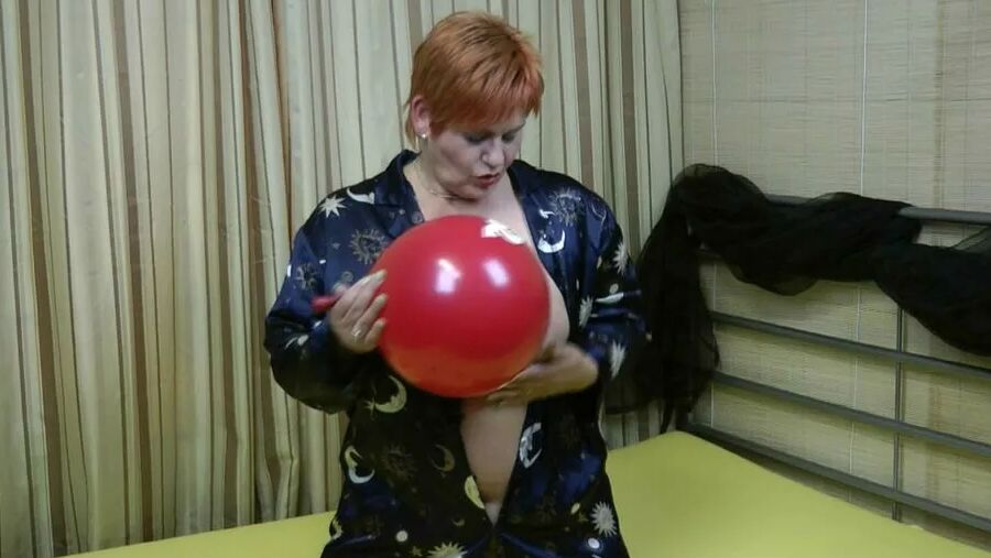 Naked balloon games