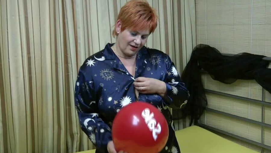 Naked balloon games