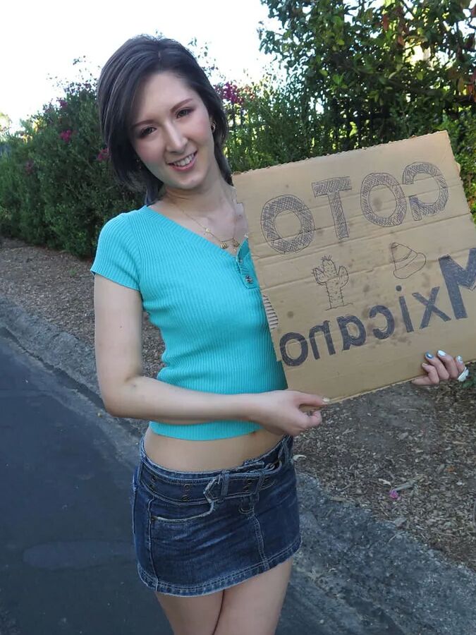 Kurea Asuka :: Hitchhiking To Mexico - CARIBBEANCOM