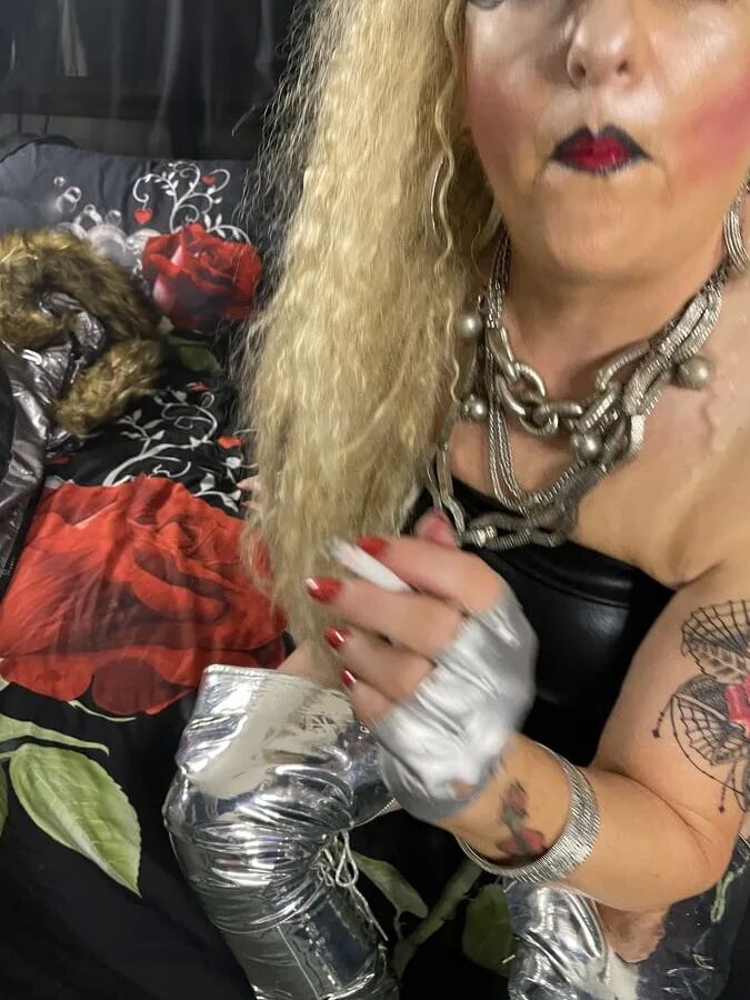 SLUT 612