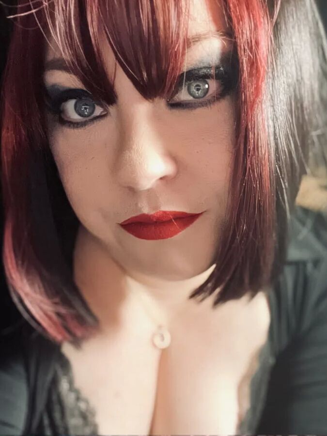 Tina Snua Selfies #5