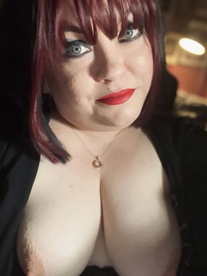 Tina Snua Selfies #5