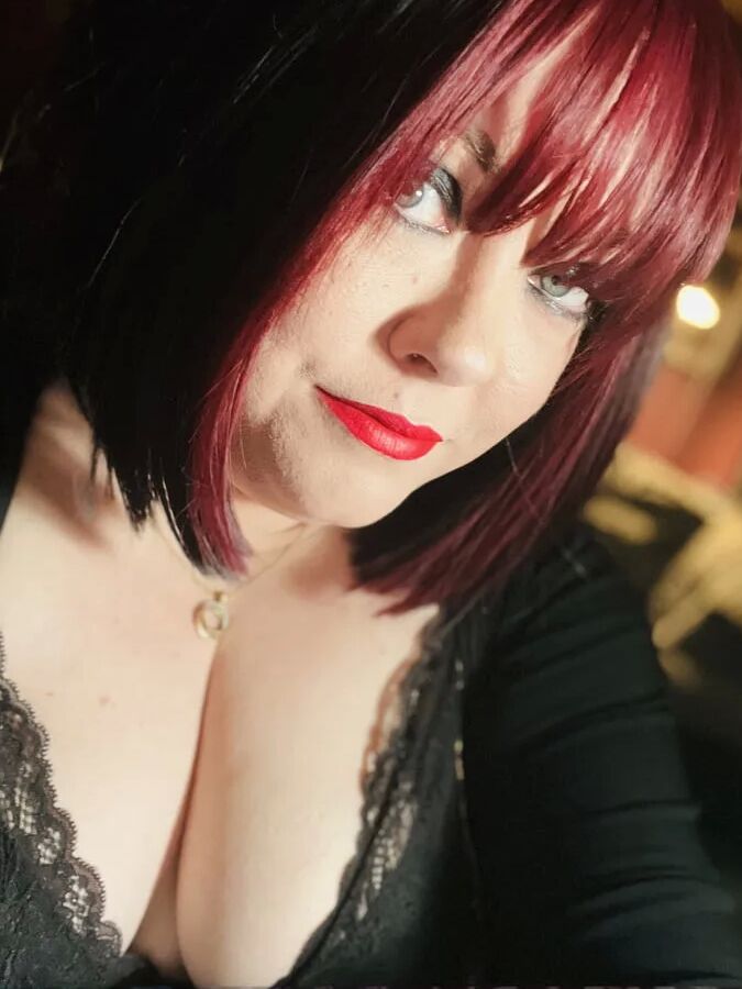 Tina Snua Selfies #5