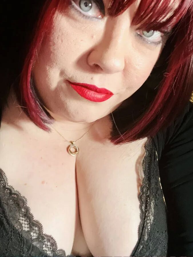 Tina Snua Selfies #5