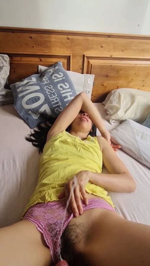 Tight pussy, big cumshot