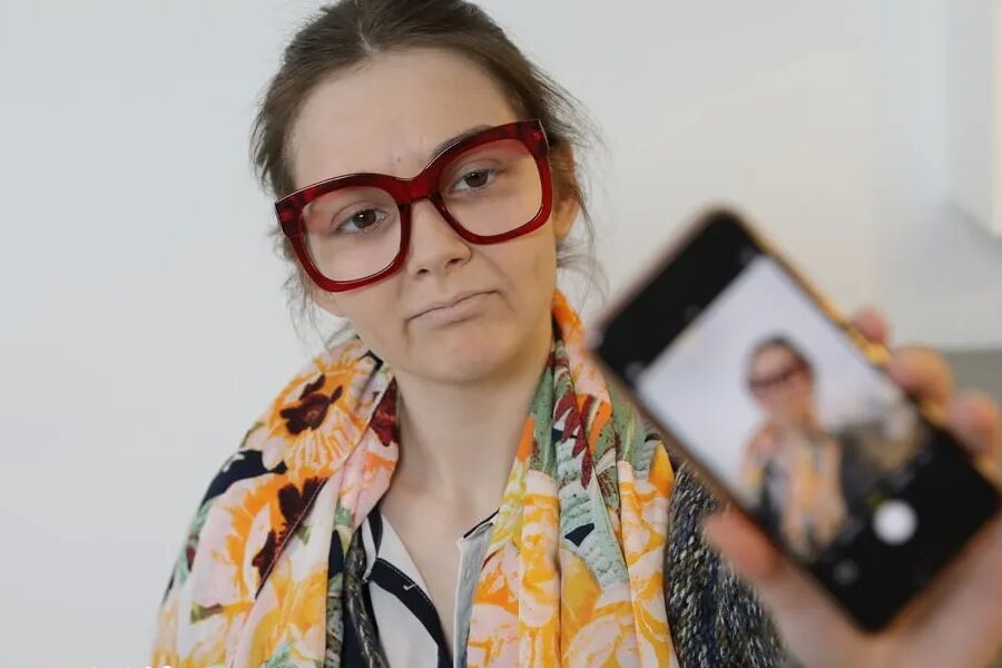 Granny becomes young with big cock magic feat Simona Purr