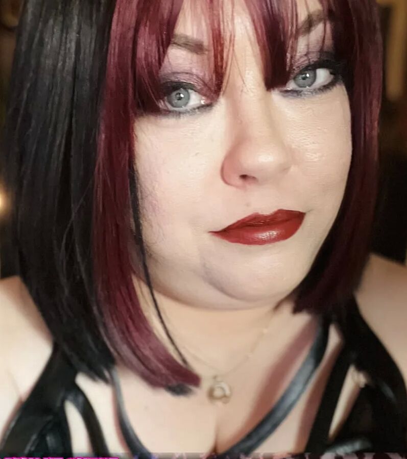 Tina Snua Selfies #4