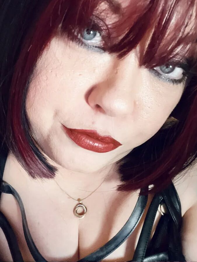 Tina Snua Selfies #4