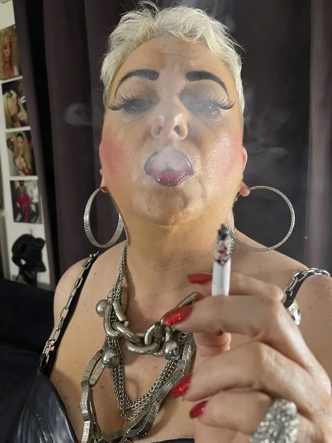 SLUT 609=TRAMP