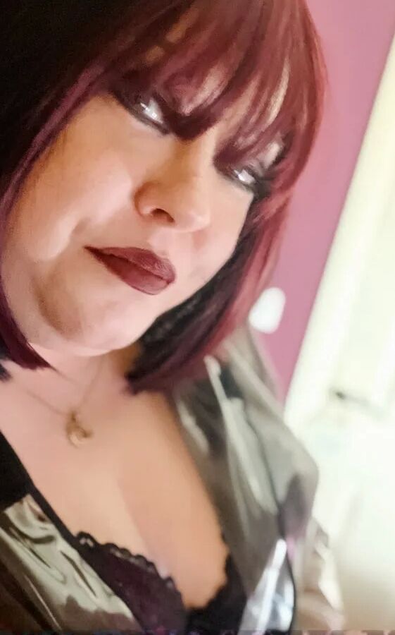 Tina Snua Selfies #4