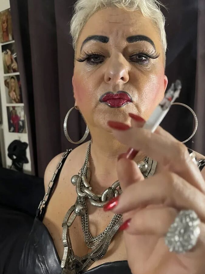 SLUT 609=TRAMP