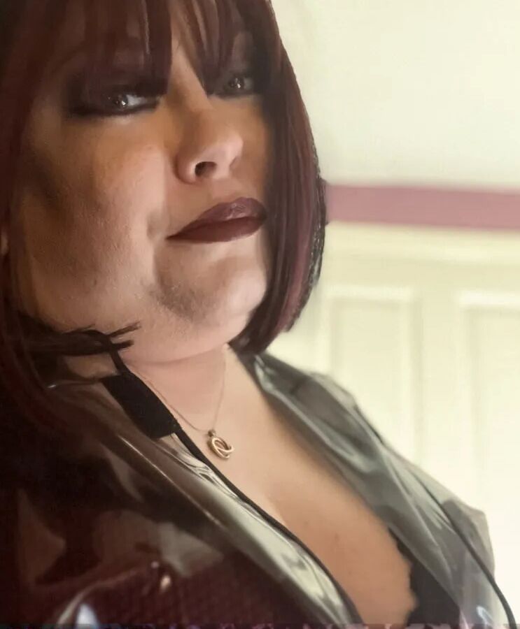 Tina Snua Selfies #4