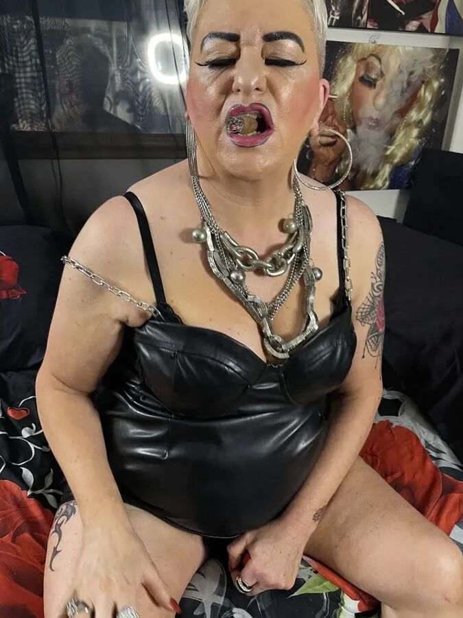 SLUT 609=TRAMP