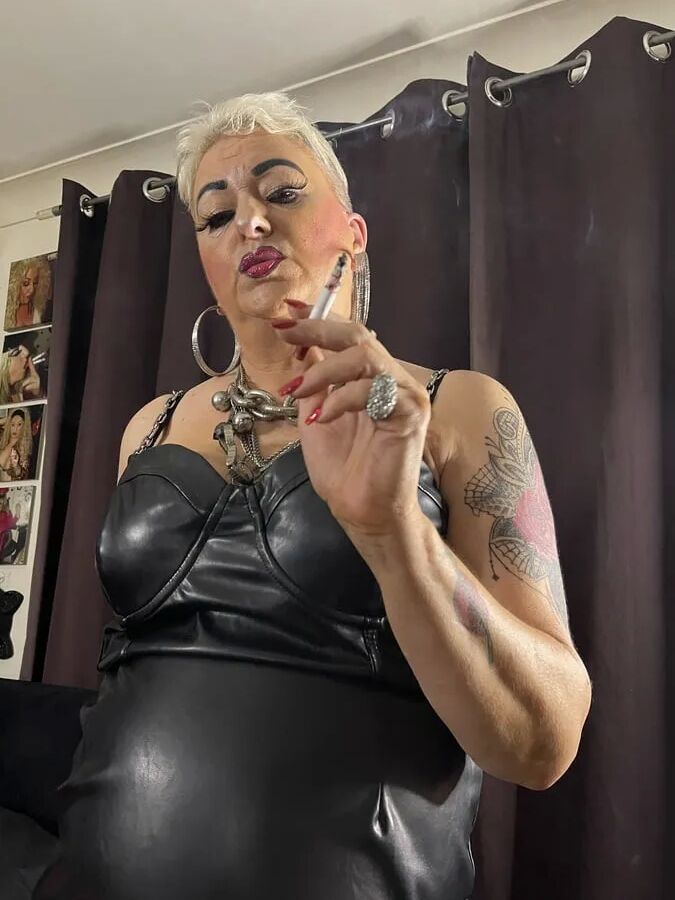 SLUT 609=TRAMP