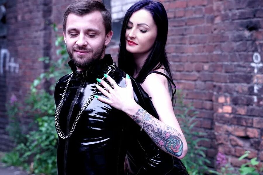 Gentle female domination. Rope bondage.