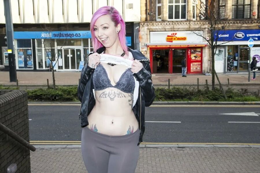 Pink hair don’t care