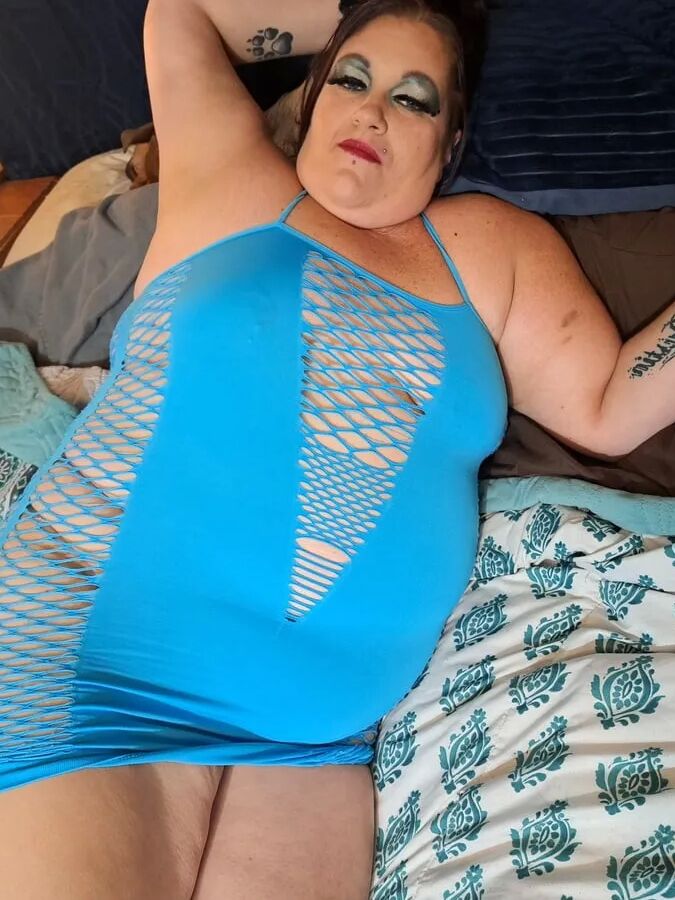 Photo shoot turns into BJ and Anal