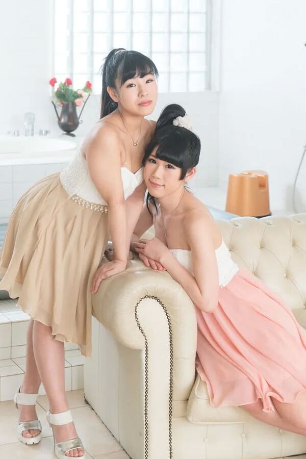 Nako Sudo & Kaho Morisaki :: Two Wheels Soapland - CARIBBEAN