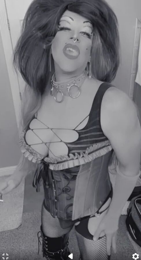 Shelly Roberts