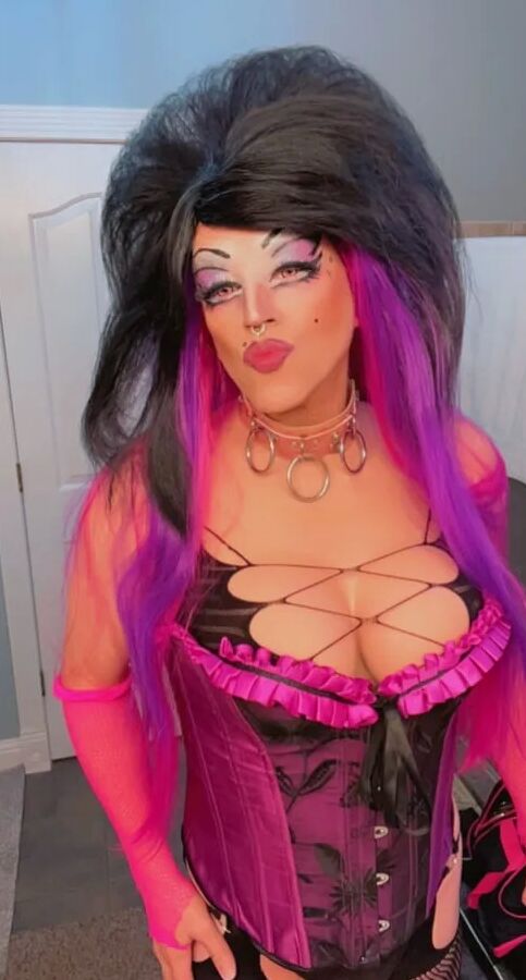 Shelly Roberts