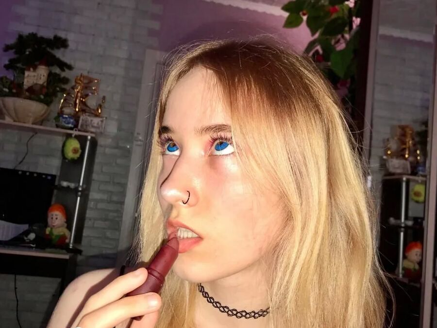 My cute stepsister took these for her boyfriend