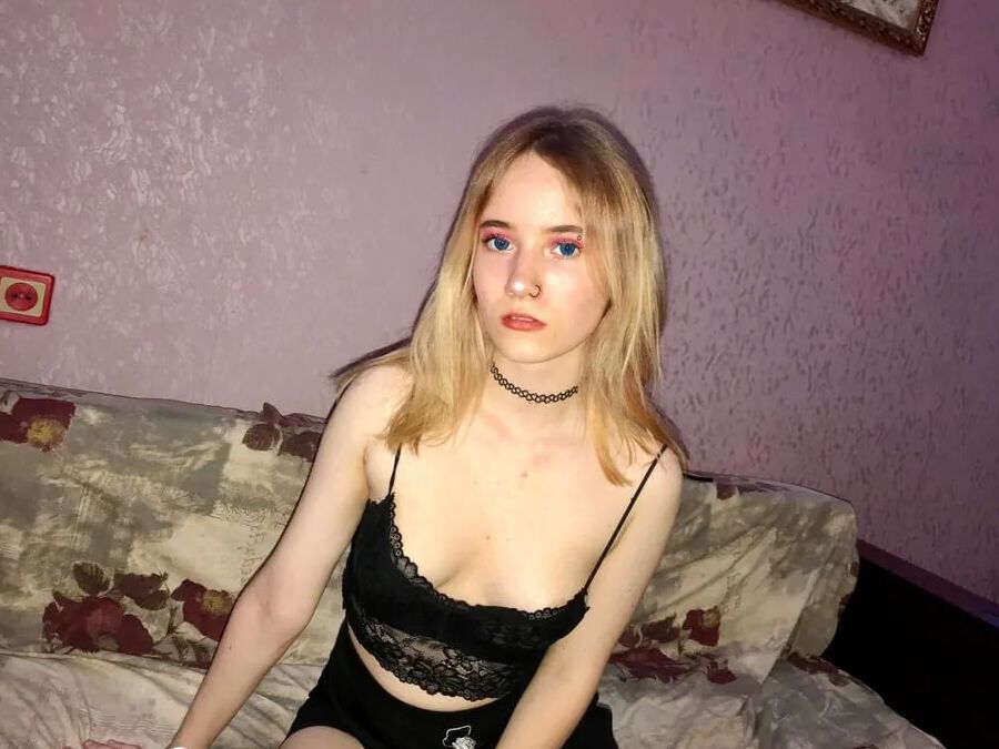 My cute stepsister took these for her boyfriend
