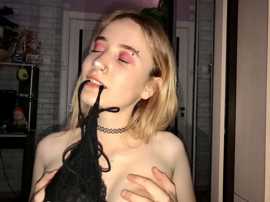 My cute stepsister took these for her boyfriend