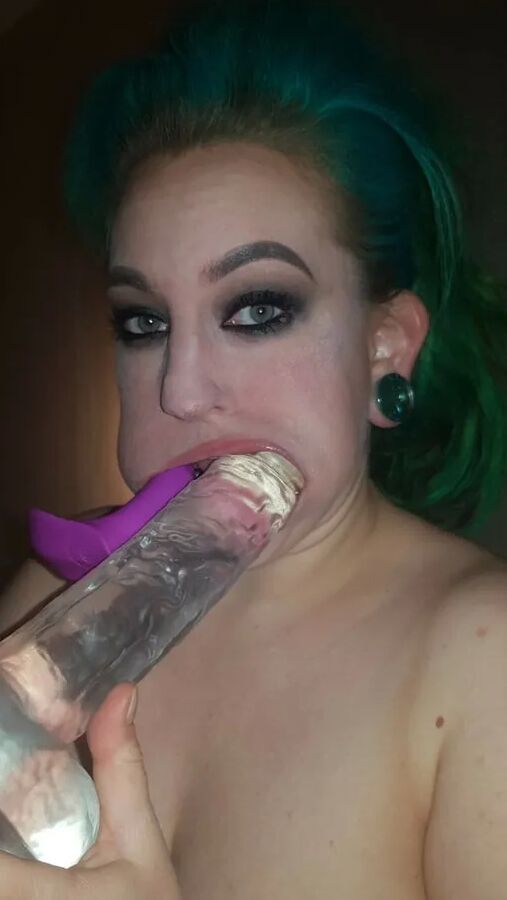 Chubby MILF Amy Leaf anal and dildos