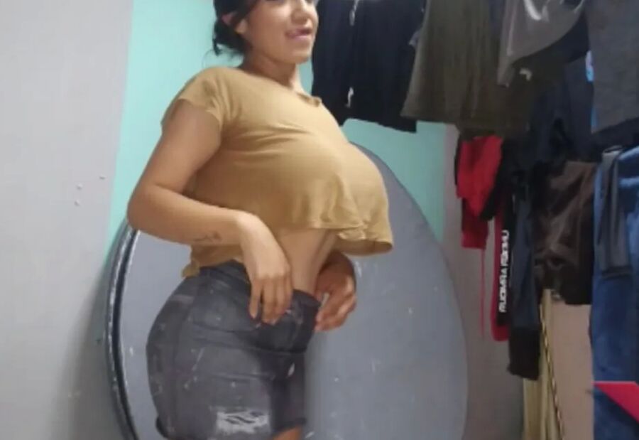 A perfect milf with a big ass, and very hot