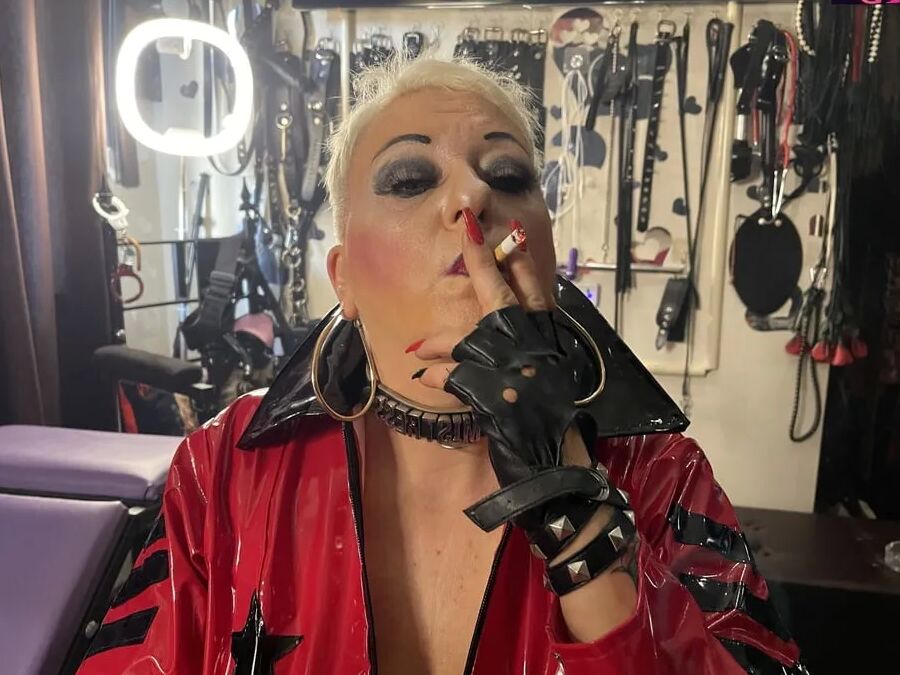 MISTRESS 54