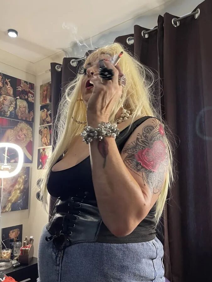 SLUT 597