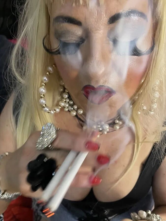 SLUT 597