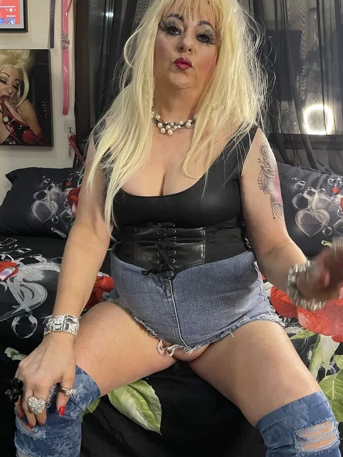 SLUT 597