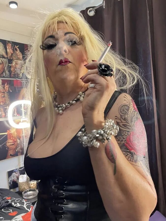 SLUT 597