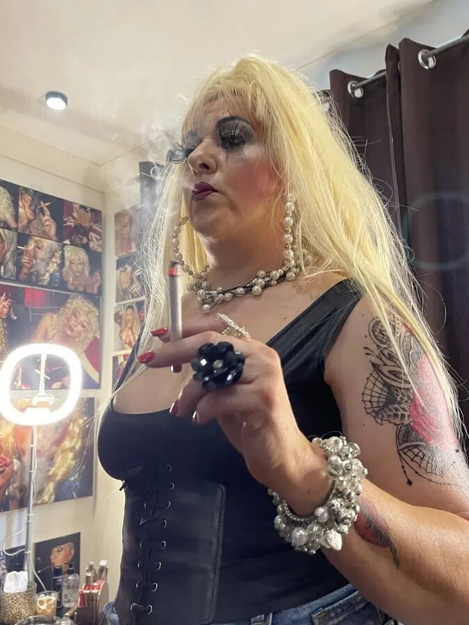 SLUT 597