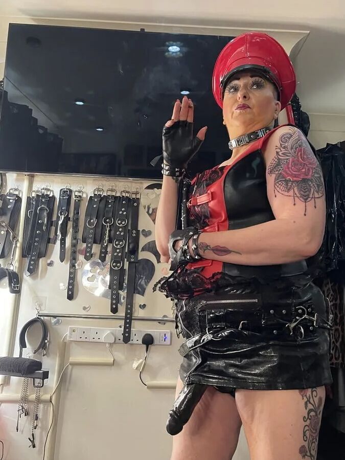 MISTRESS 53