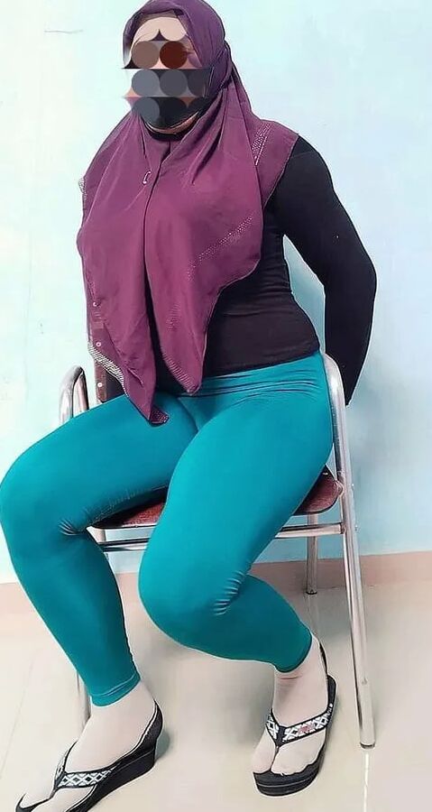 Dia horny dan sangee