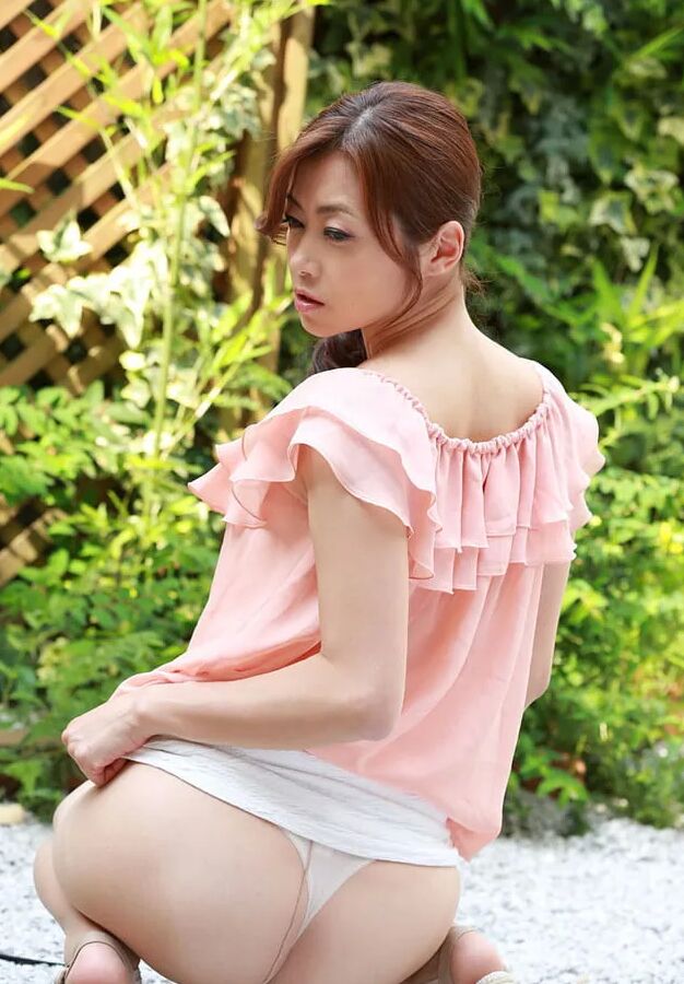 Maki Hojo :: Fucking With Pretty Neighbour - CARIBBEANCOM