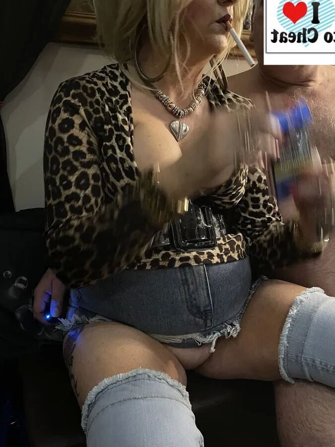 SLUT 595