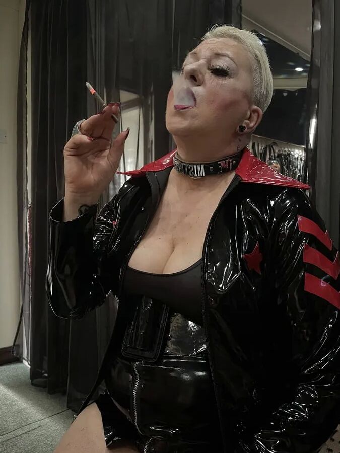 MISTRESS 52